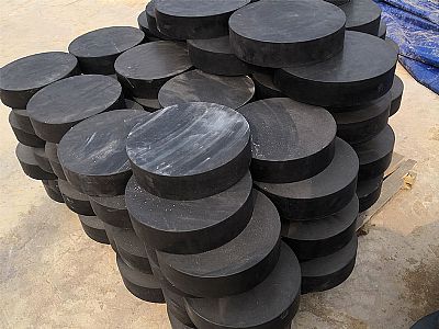 梅县区板式橡胶支座由若干层橡胶片与薄钢板经加压硫化